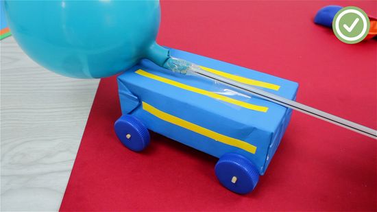 550px-nowatermark-Make-a-Balloon-Car-Step-19-Version-6